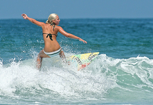 Surfer Girl por casch52.