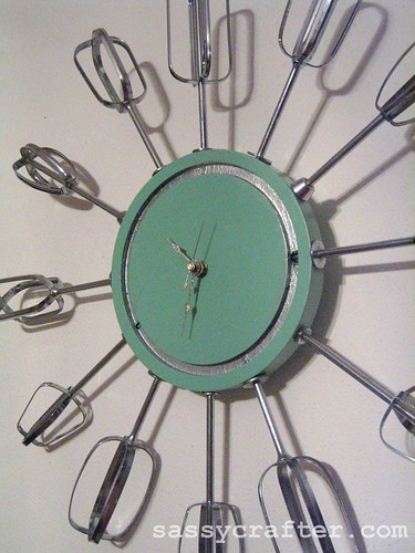 atomic eggbeater clock