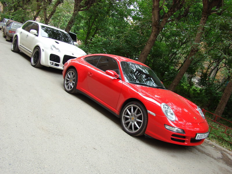: Porsche Cayenne  Porsche Cayman