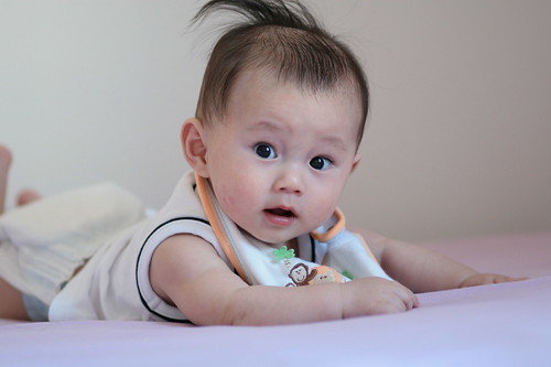 see this baby's hair style, very cool. Is called the Mohawk hairstyle for 