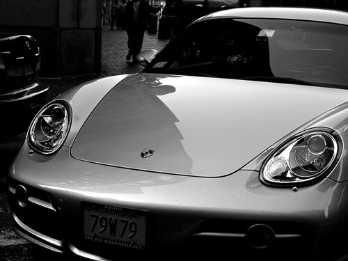 Porsche Cayman S - black and