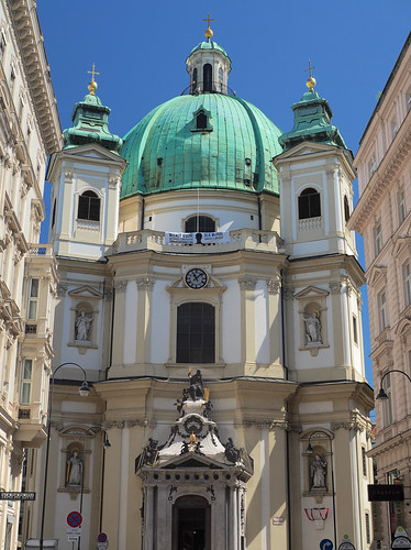 Katholische Kirche St. Peter, Vienna ©  Dmitry Djouce