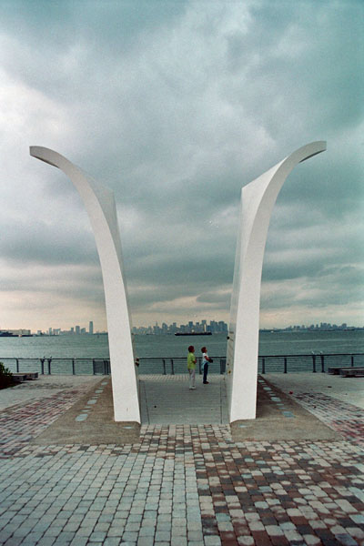 Staten Island 9/11 Memorial - acnatta/Flickr