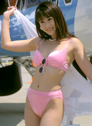 Sexy Japanese Model in very Sweet Pink Bikini