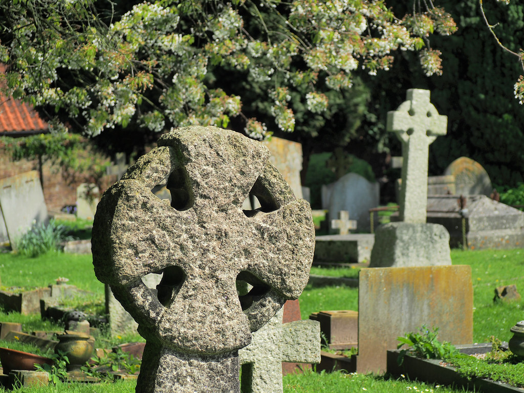 : St. Peter's church cemetery, Richmond, London