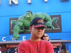 Universal CityWalk with the Soohoos (2)