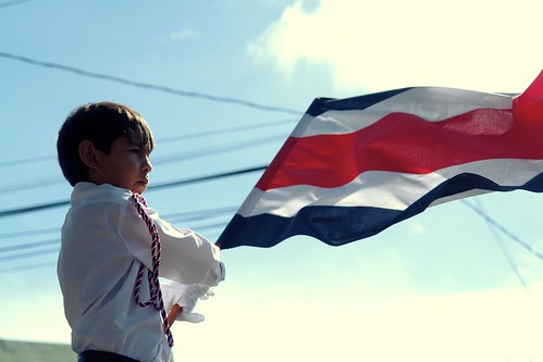 niña bandera Costa Rica