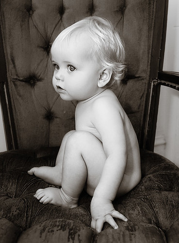 small child, big chair | Flickr - Photo Sharing!