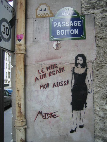 Space Invader Dr Case Tags woman streetart paris lady stencil