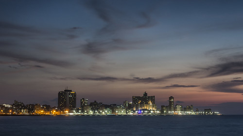 Evening in Havana ©  kuhnmi