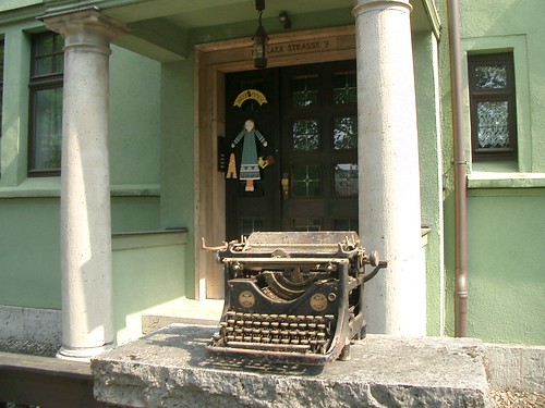 Public Typewriter
