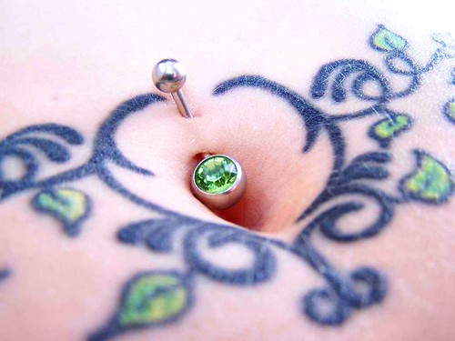 Free Pictures of Belly Button Piercing 4