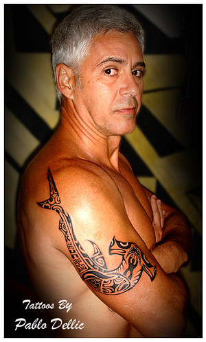 Tatuagem de tribal polinesio,Polynesian Bonnet Shark Tattoo