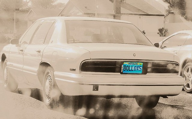 street white car buick funny lasvegas nevada humor gimp nikond50 licenseplate bollocks selectivecolor