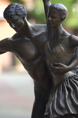 "Pas de deux," Shari Hamilton, Westhope, ND, Sioux Falls Sculpture Walk