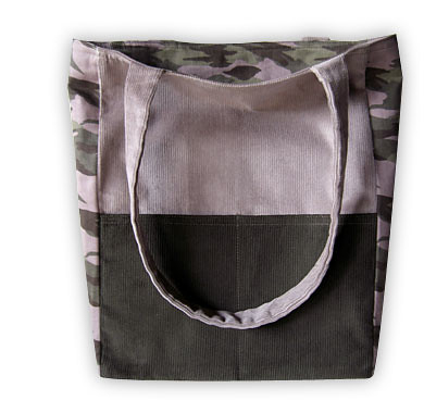 School bag strap model with military motifs