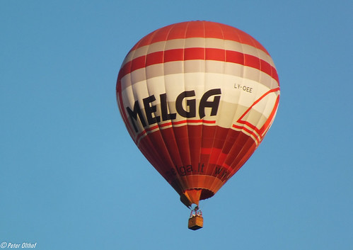 Hot air balloon ©  peterolthof