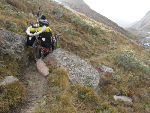 Tight squeeze - lucky I had walked the low panniers an hour ahead, Kerege-Tash Pass