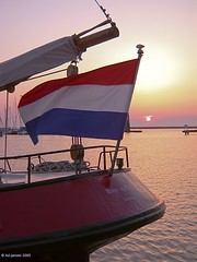 VVV-FLEVOLAND zonsondergang Lelystadhaven_NL.