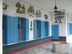 mansion of bahji • <a style="font-size:0.8em;" href="http://www.flickr.com/photos/70272381@N00/299747460/" target="_blank">View on Flickr</a>