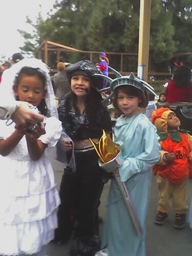 cameraphone school costumes halloween kids needstags