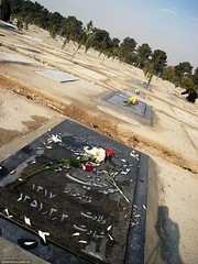 Graves of the founders of the Mujahedin Khalq