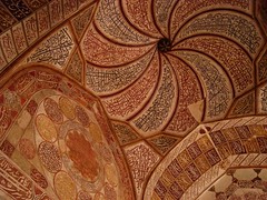 Inside Aramgah-e-Shah Ne'matollah ValiInside Aramgah-e-Shah Ne'matollah Vali