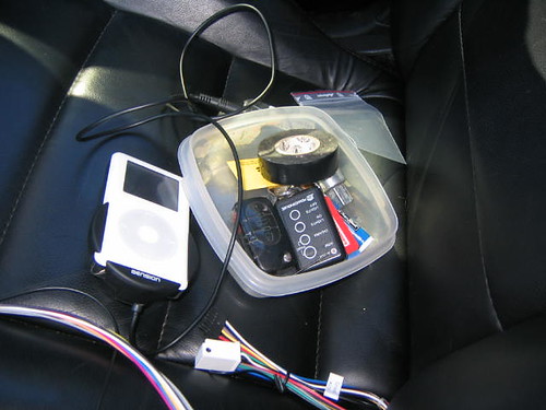 DIY - Dash mounted Install Dension IceLink iPod Integration Kit 120-VW ...