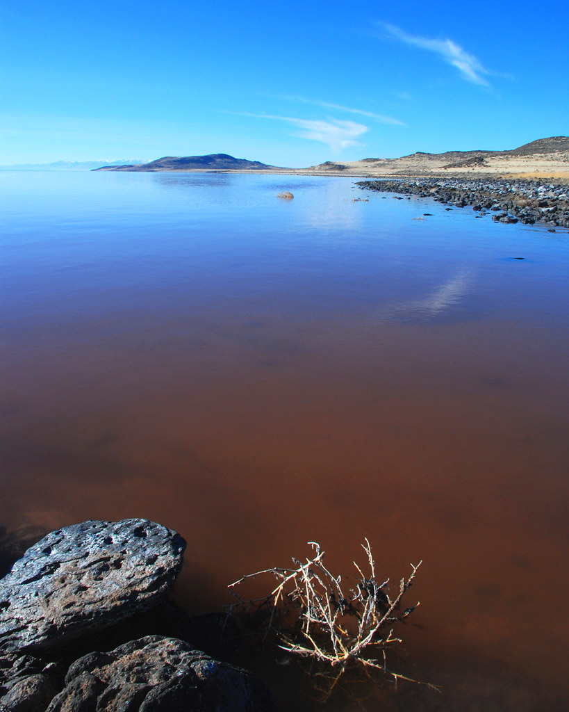 Большое соленое озеро глубина. Солт Лейк Сити большое соленое озеро. Большое соленое озеро в Северной Америке. Озеро Юта. Большое соленое озеро Юта.