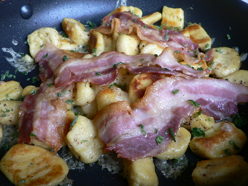 Gratinated Gnocchi with Bacon LOT #2 013