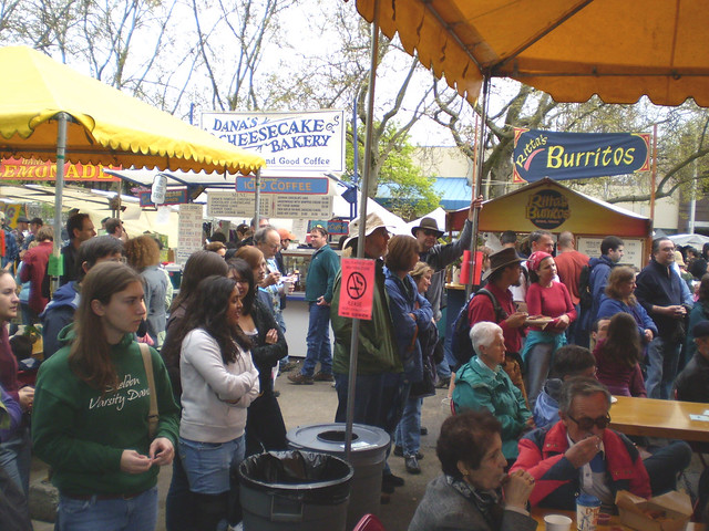 Saturday Market Crowd