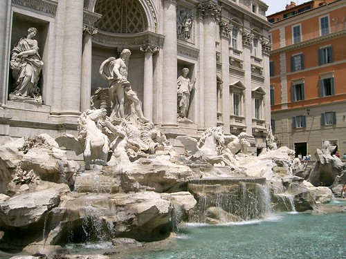 Fontana di Trevi Foto Atribución Creative Commons / Flickr: edwin.11