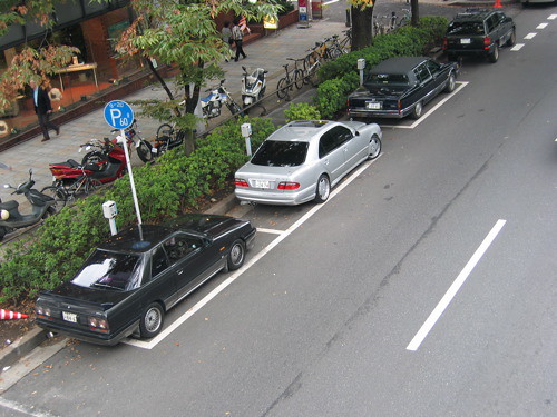 Parked cars by swgn, on Flickr