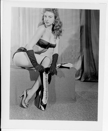 4 X 5 ORIGINAL PIN UP PHOTO FROM IRVING KLAW ARCHIVES OF MODEL JACKIE MILLER #30 
