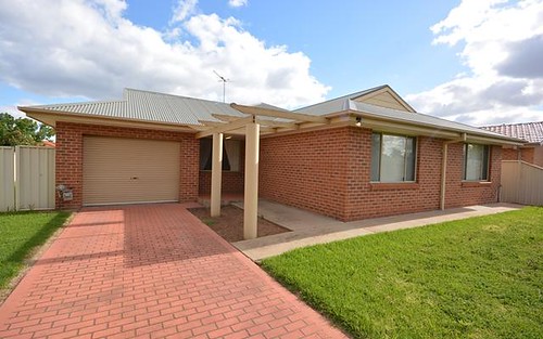16 Watson Rd, Griffith NSW 2680