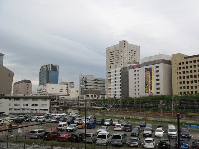 東側の川崎駅方面
