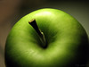 Green apple by Hugo Provoste