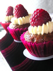mini chocolate cupcakes