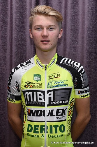 Baguet-Miba-Indulek-Derito Cycling team (75)