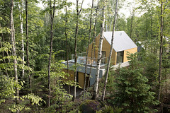 Загоородный дом в Канаде от YH2 Architecture
