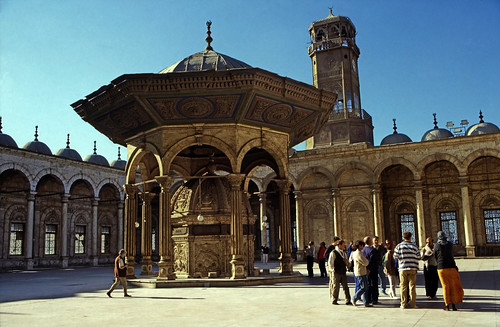 Ägypten 1999 (685) Kairo: Muhammad-Ali-Moschee • <a style="font-size:0.8em;" href="http://www.flickr.com/photos/69570948@N04/32328075290/" target="_blank">Auf Flickr ansehen</a>