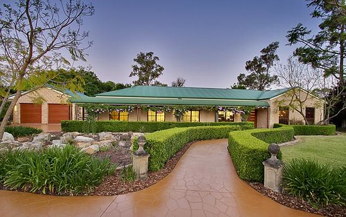 2 Denison Place, Windsor Downs NSW