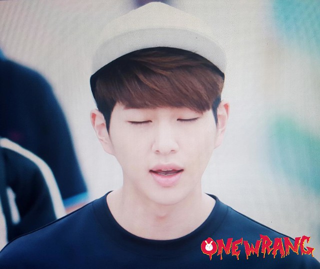 150811 Onew @ SHINee SUMMER PICNIC 20467603072_d285ff1a00_z