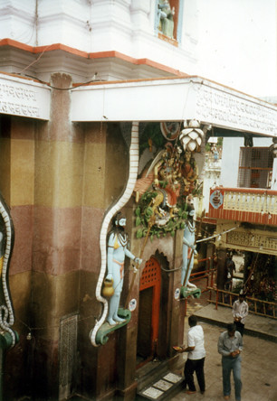 temple entry lucknow SHANKAR
