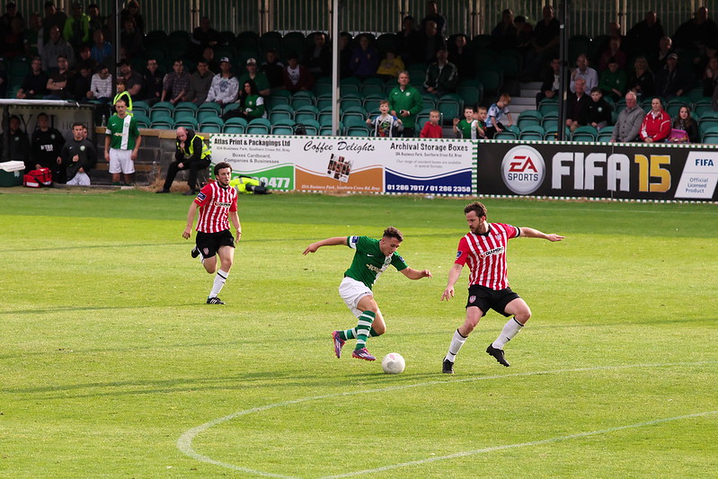 Bray Wanderers v Derry City #  4<br/>© <a href="https://flickr.com/people/95412871@N00" target="_blank" rel="nofollow">95412871@N00</a> (<a href="https://flickr.com/photo.gne?id=18992042604" target="_blank" rel="nofollow">Flickr</a>)