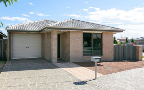 15 Jeff Snell Crescent, Canberra ACT