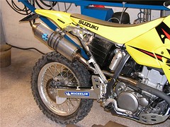 suzuki_dr-z_400_08 • <a style="font-size:0.8em;" href="http://www.flickr.com/photos/143934115@N07/31126226543/" target="_blank">View on Flickr</a>