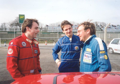 Phil Snelling, Gary Orchard and Martin Parsons chat in the assembly area at Brands in 1993.