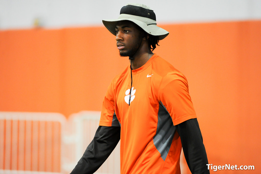 Clemson Recruiting Photo of Mike Williams and Football