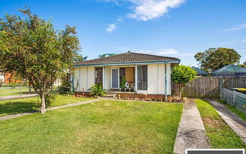 6 Rosemary Place, Macquarie Fields NSW 2564